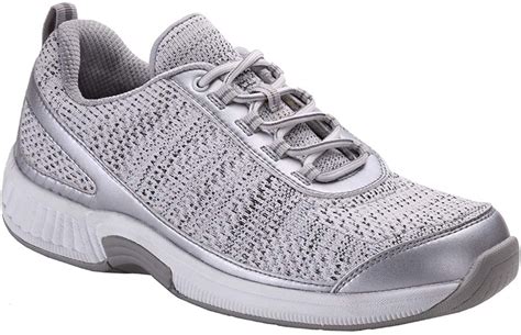 athletic shoes for plantar fasciitis.